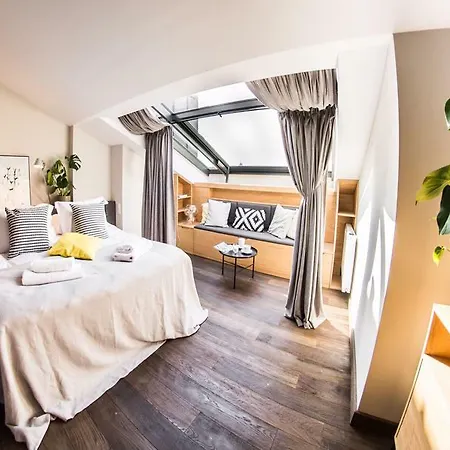 Aparthotel Stradom 15
