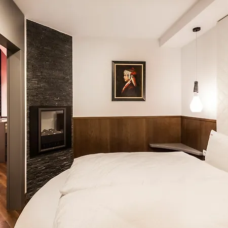 Parkside Old Town Apartahotel 3*