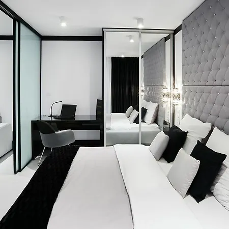 Apartment Diamonds *