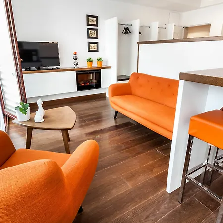Apartahotel Parkside Old Town
