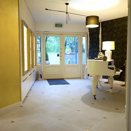 Apartment A11 & Spa Dermique