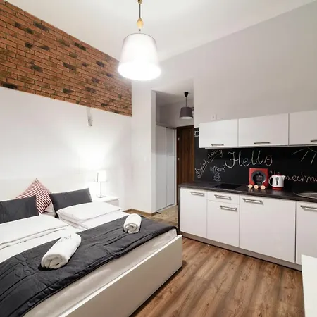 2 Nights Apartments - Great Location, Right Next To Main Rail And Bus Station, 10 Min To Main Square By Foot Aparthotel Krakow