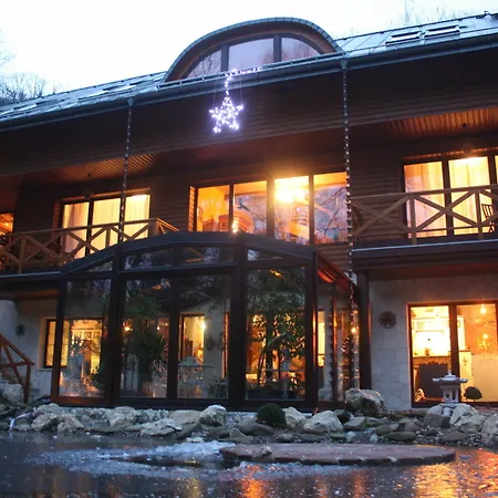 Ekosamotnia Gasthuis 4*