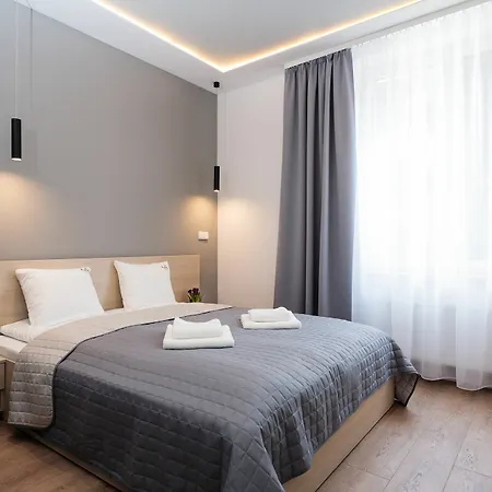 Apartmanhotel Platinia - Komfortowe Stare