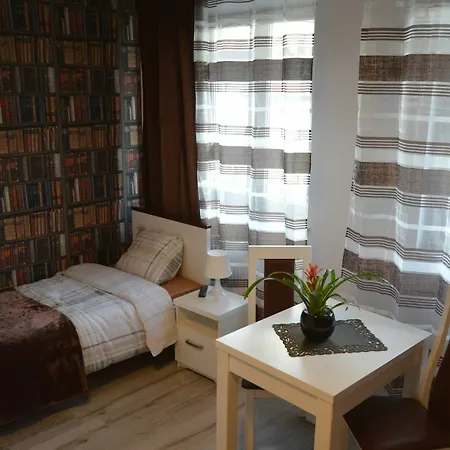 Cracow Aparthotel 3*