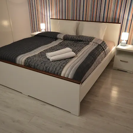 Cracow Aparthotel 3*
