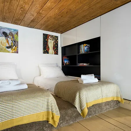 Otium Main Square One Minute Apartment