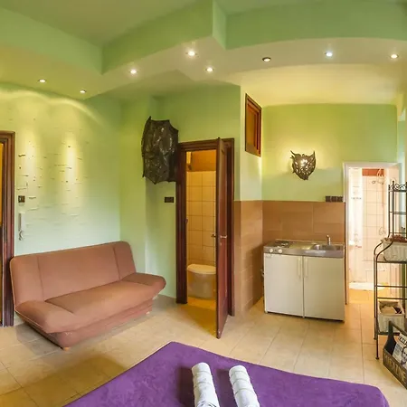 Hostel Flower