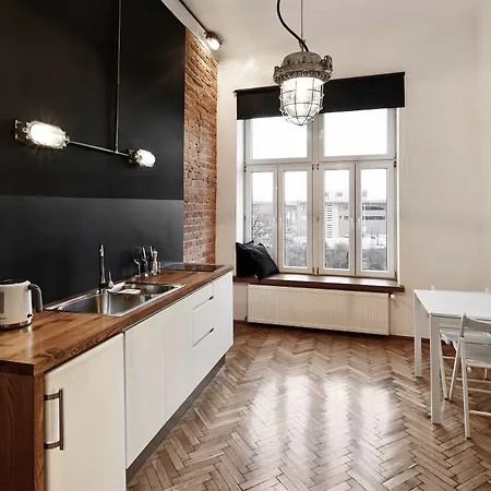Hotel apartamentowy Laiko 3*