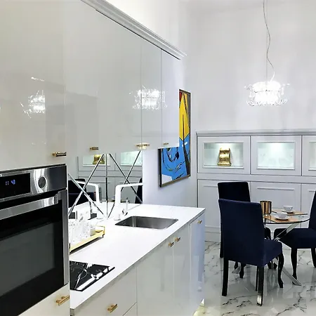 Mondrian Luxury & Old Town Aparthotel Krakow