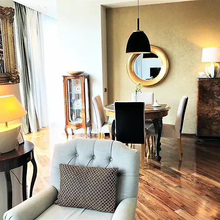 Mondrian Luxury & Old Town Aparthotel Krakow