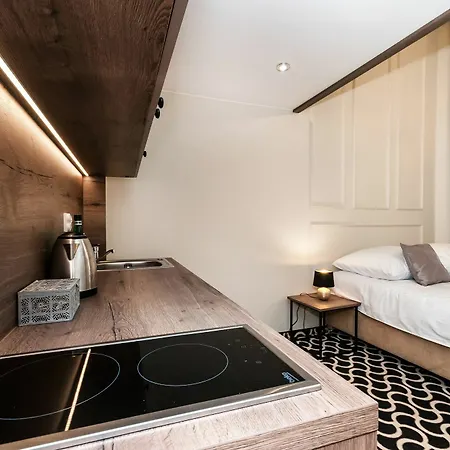 L5 Aparthotel
