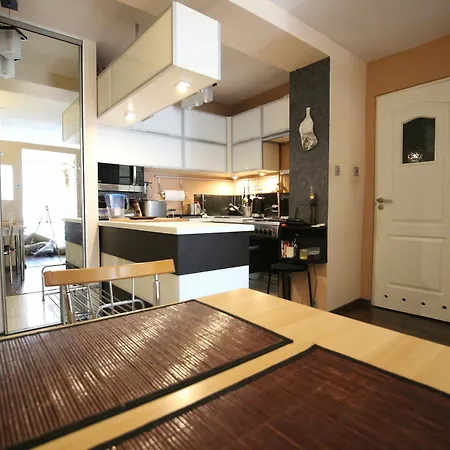 Rainbow 5 Apartment