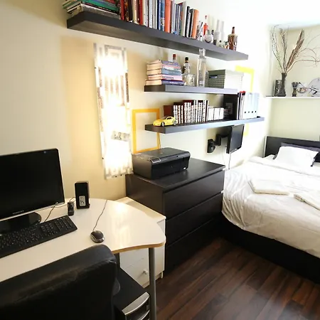 Rainbow 5 Apartment *