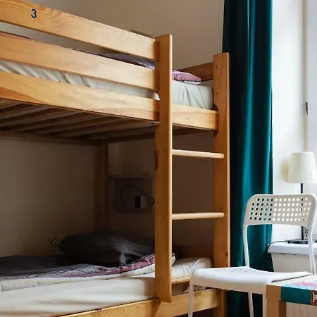 Hostel Heynow Rooms, And In Center