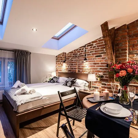 Lubomirskiego 23 - Great Location, 10 Min To Main Square By Foot, Right Next To Main Rail And Bus Station * Cracovia