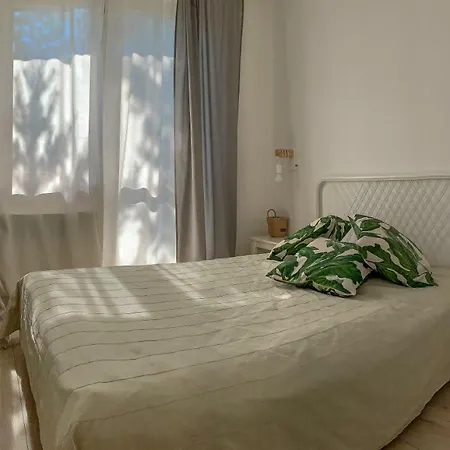 Aparthotel Studio Hotel *