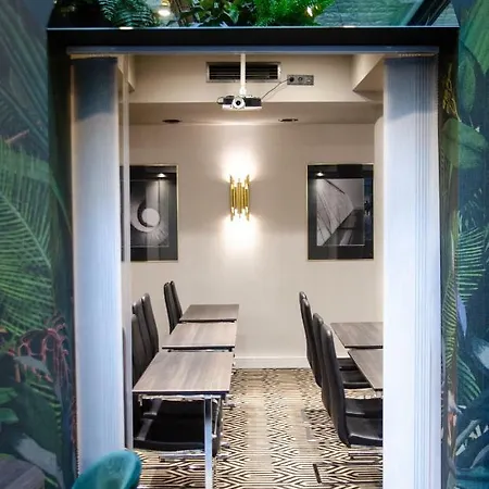 Hotel Atrium 3*