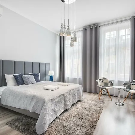 Z14 Boutique - Old Town Appart hôtel 4*