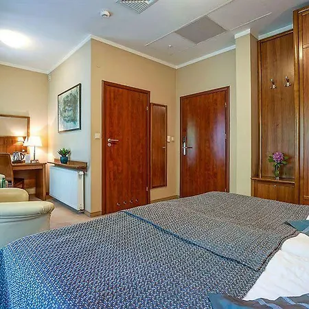 Hotel Farmona Business & Krakow