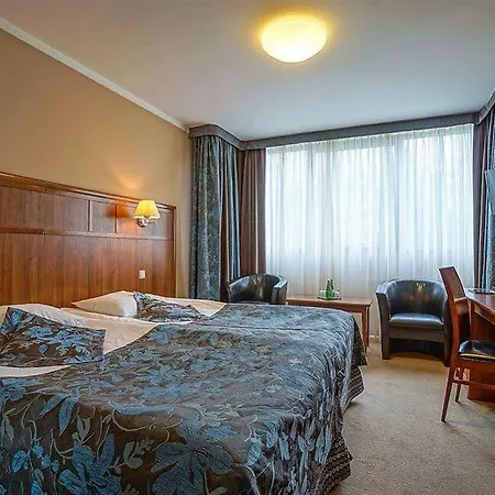 Hotel Farmona Business & 3*