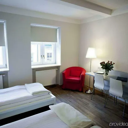 Floryan Old Town 3*