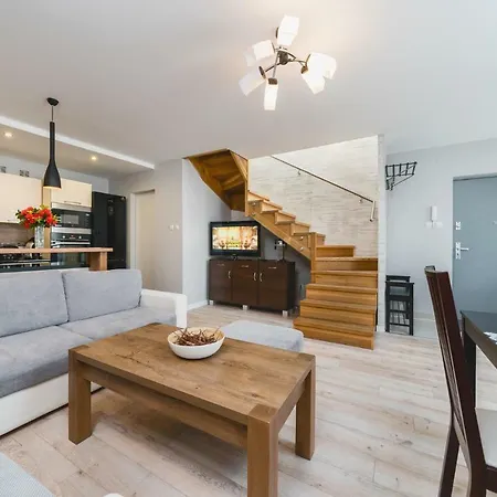 Deluxe Brzozowa By Renters Appartement *