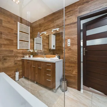 Deluxe Brzozowa By Renters Apartament Kraków