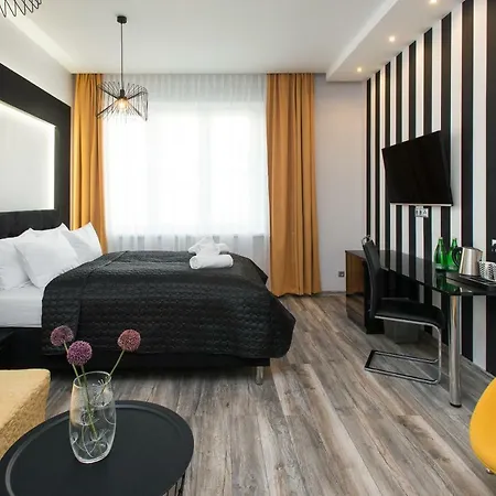Apartment Leo Old Town *