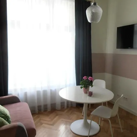 Rudi Apartment *