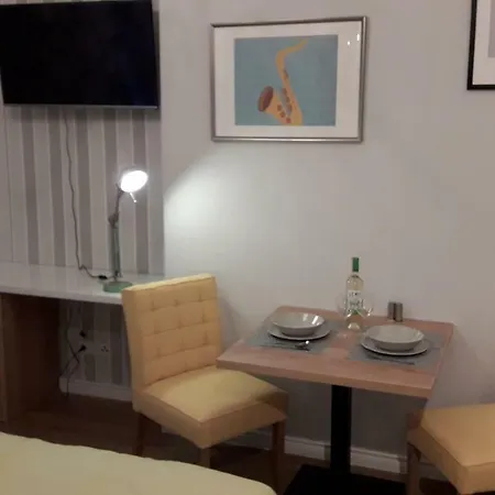 Studio Kotlarska Apartment