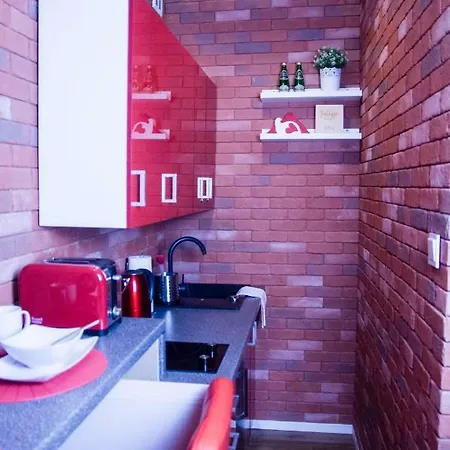 Apartment Jacuzzi Red