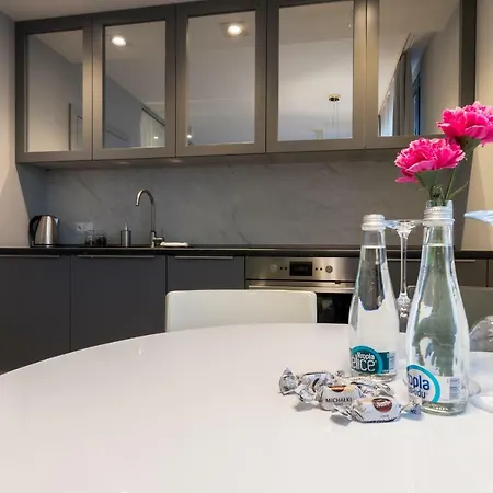 Ga Luxury W21 Apartment *