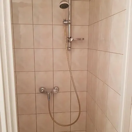 Wygodne I Nowoczesne Pokoje - Lagiewniki Apartment