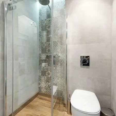 W Centrum Krakowa Arianska 4 * Krakow