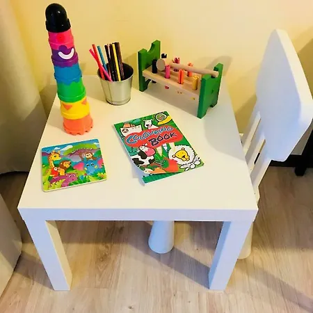 Apartment 5 *