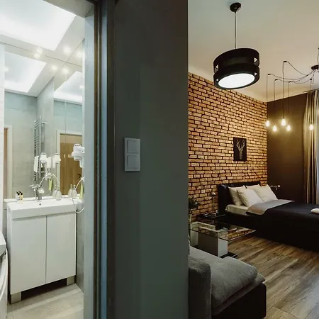 Leo Main Square Apartment Krakow