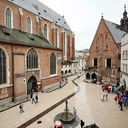 Apartment Plac Mariacki 8 Krakow