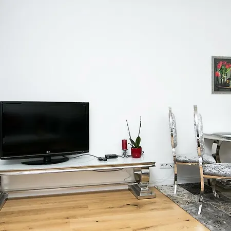 Old Town Cristal By Otium Apartment