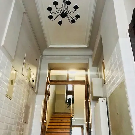 Apartament Z Ogrodem Przy Starej Zajezdni Kraków