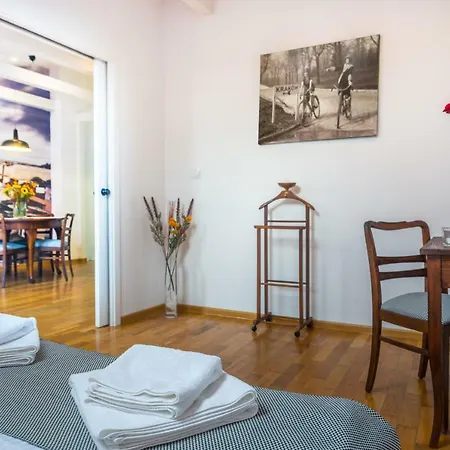 Designer In The Heart Of Apartment