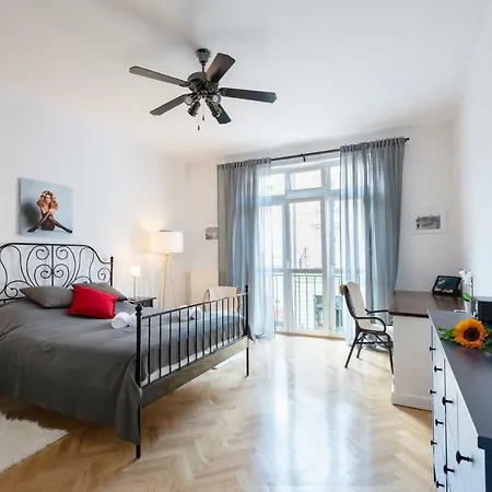 Apartment New Wawelo Cracow Old Town Apartments/ Garden View *