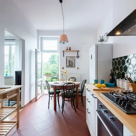 New Wawelo Cracow Old Town Apartments/ Garden View Apartment *