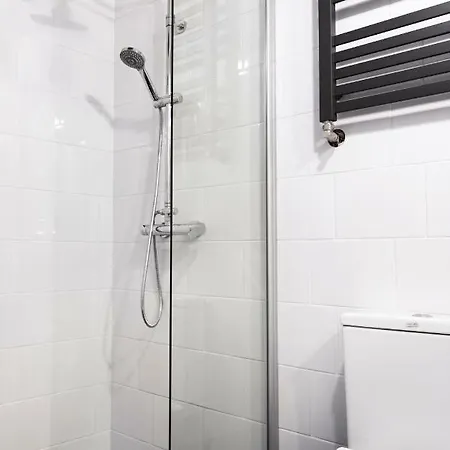 G 6.6 Apartment Krakow