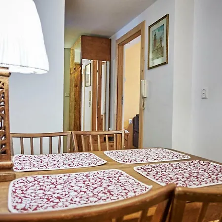 Sebastian Apartment *
