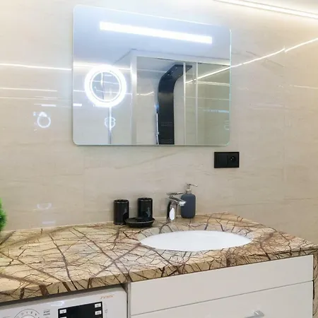 Apartment Quiet & High Class Jablonowskich Street *