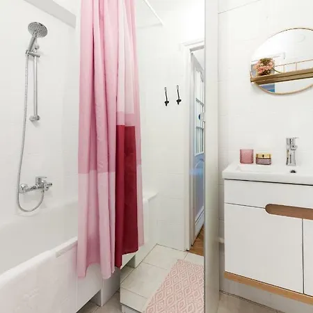 Wawelove Royal Spacious 2 Bedroom Apt 1 Min To Main Sq! Kraków