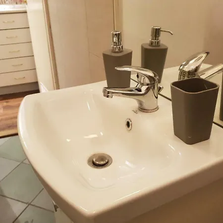 Apartament Bracka 13 *