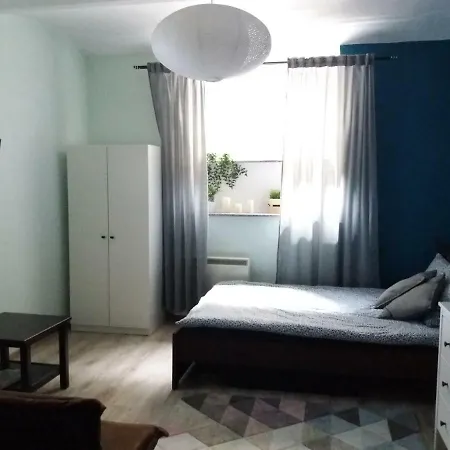 Apartment Klimatyczny Apartament *