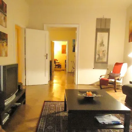 Krowoderska Apartment *